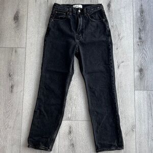 Abercrombie & Fitch Women's Black Ankle Straight Ultra High Rise Jean